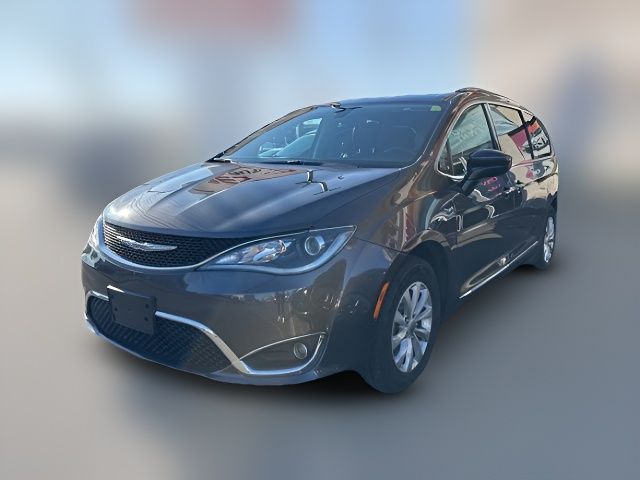 2019 Chrysler Pacifica Touring-L