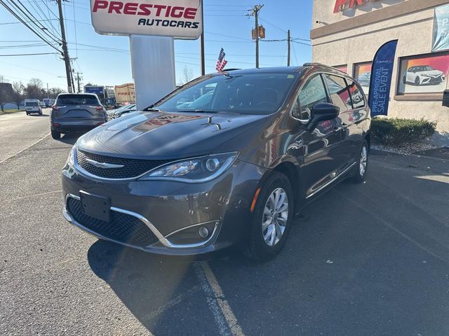 2019 Chrysler Pacifica Touring-L