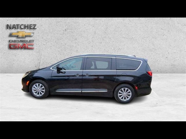 2019 Chrysler Pacifica Touring-L