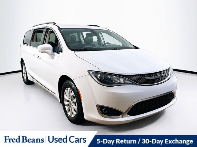 2019 Chrysler Pacifica Touring-L