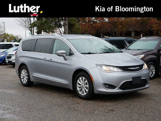 2019 Chrysler Pacifica Touring-L