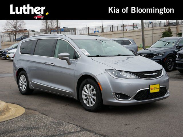 2019 Chrysler Pacifica Touring-L