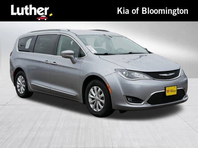 2019 Chrysler Pacifica Touring-L