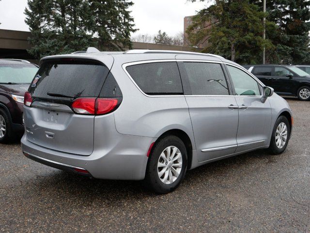 2019 Chrysler Pacifica Touring-L