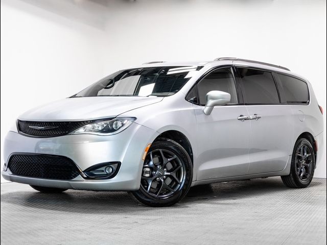 2019 Chrysler Pacifica Touring-L