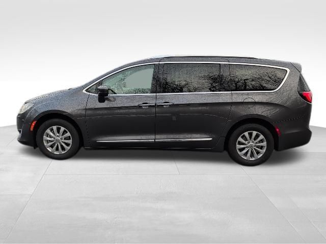 2019 Chrysler Pacifica Touring-L