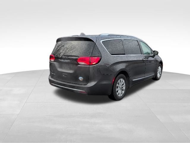 2019 Chrysler Pacifica Touring-L