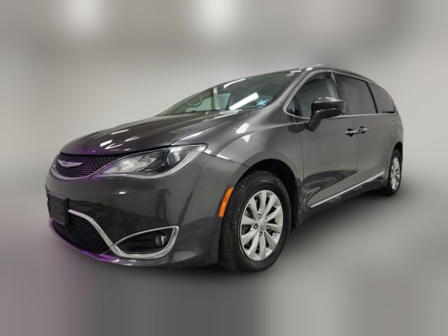 2019 Chrysler Pacifica Touring-L