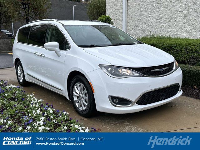 2019 Chrysler Pacifica Touring-L