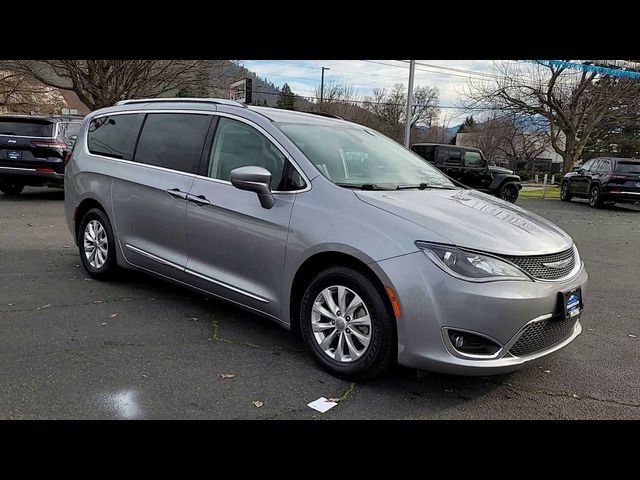 2019 Chrysler Pacifica Touring-L