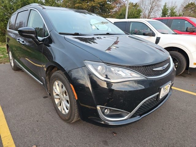 2019 Chrysler Pacifica Touring-L