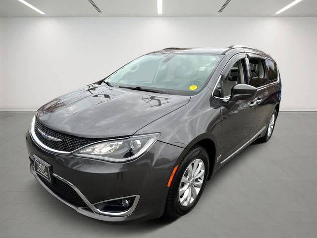 2019 Chrysler Pacifica Touring-L