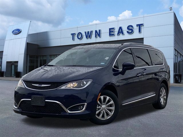 2019 Chrysler Pacifica Touring-L