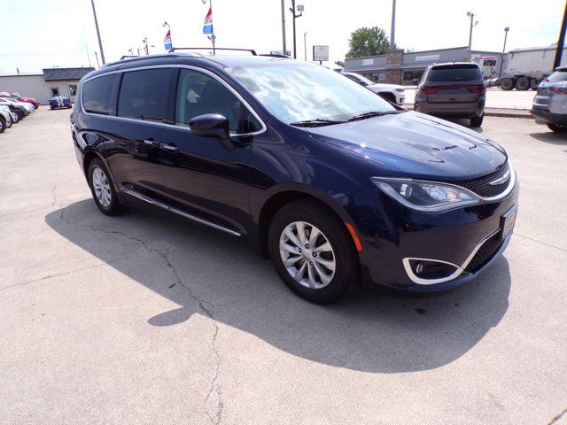 2019 Chrysler Pacifica Touring-L