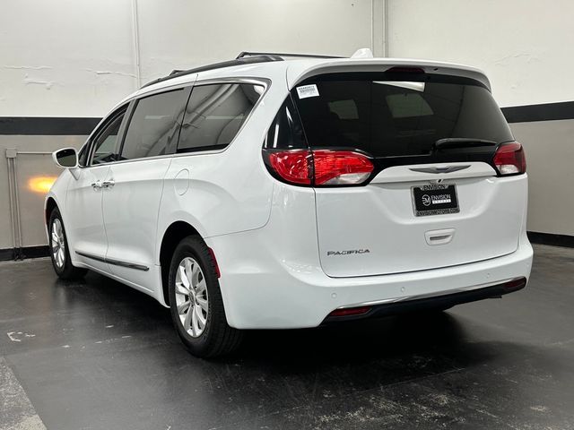 2019 Chrysler Pacifica Touring-L