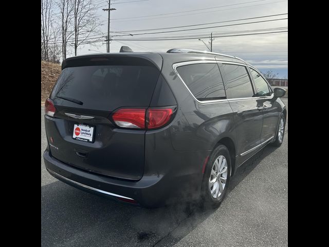 2019 Chrysler Pacifica Touring-L