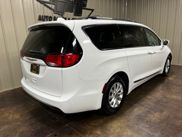 2019 Chrysler Pacifica Touring-L