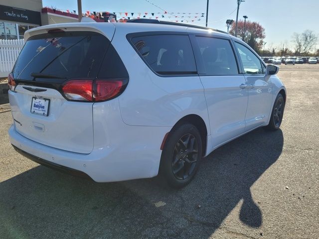 2019 Chrysler Pacifica Touring-L