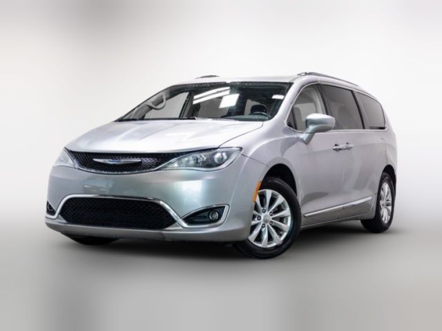 2019 Chrysler Pacifica Touring-L