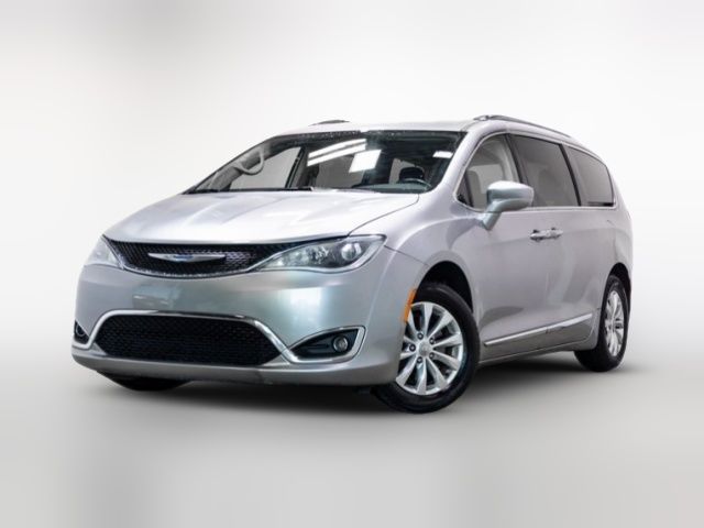 2019 Chrysler Pacifica Touring-L