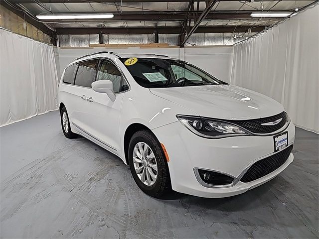 2019 Chrysler Pacifica Touring-L