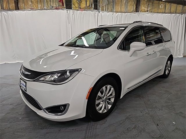 2019 Chrysler Pacifica Touring-L