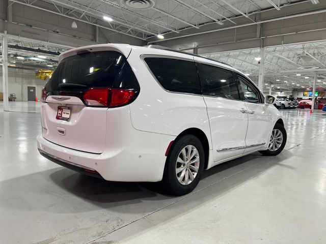 2019 Chrysler Pacifica Touring-L