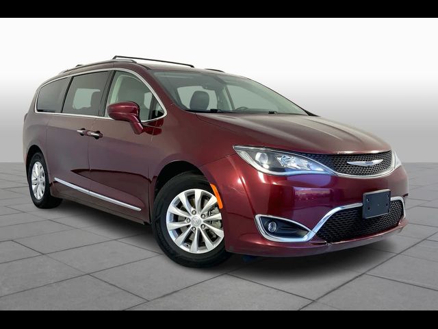 2019 Chrysler Pacifica Touring-L