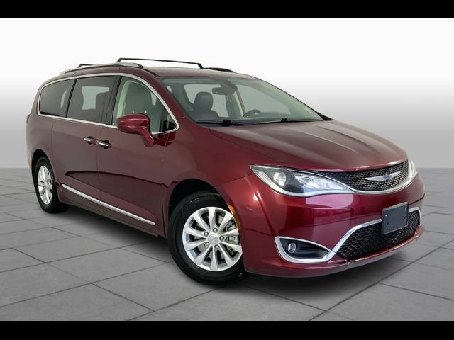 2019 Chrysler Pacifica Touring-L