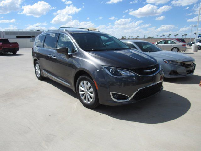 2019 Chrysler Pacifica Touring-L