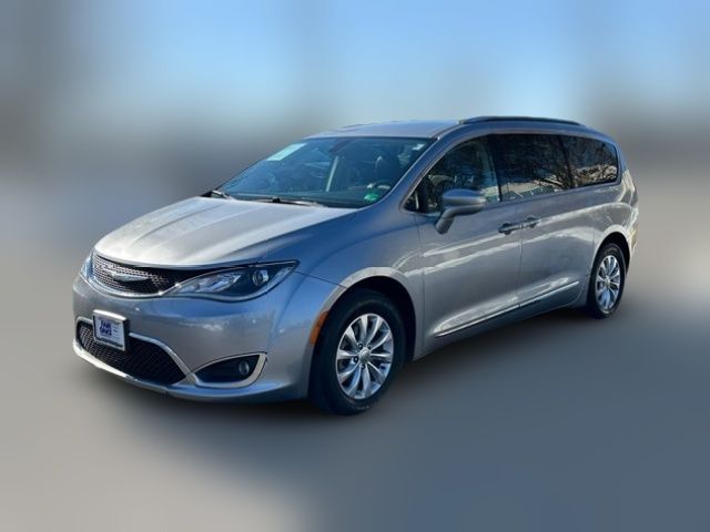 2019 Chrysler Pacifica Touring-L