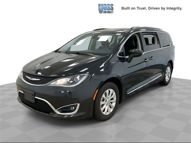 2019 Chrysler Pacifica Touring-L