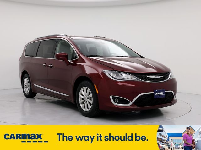 2019 Chrysler Pacifica Touring-L