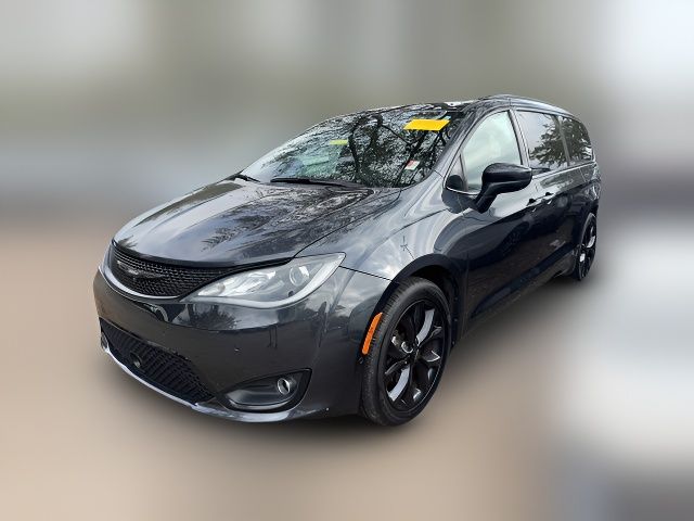 2019 Chrysler Pacifica Touring-L