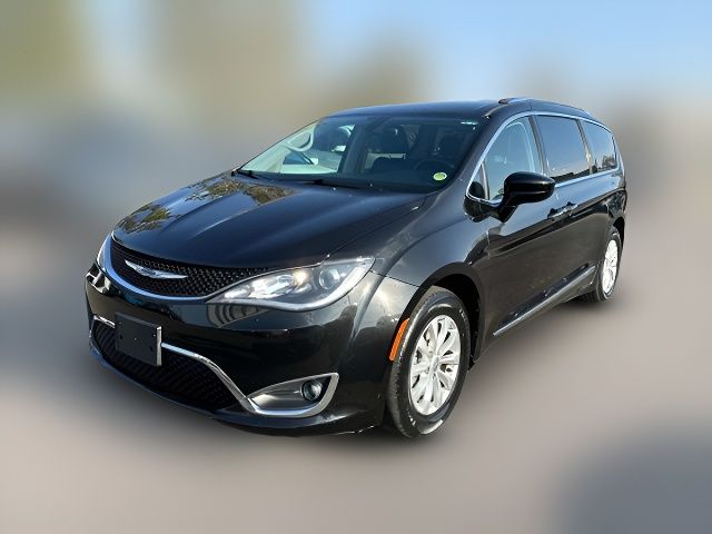 2019 Chrysler Pacifica Touring-L