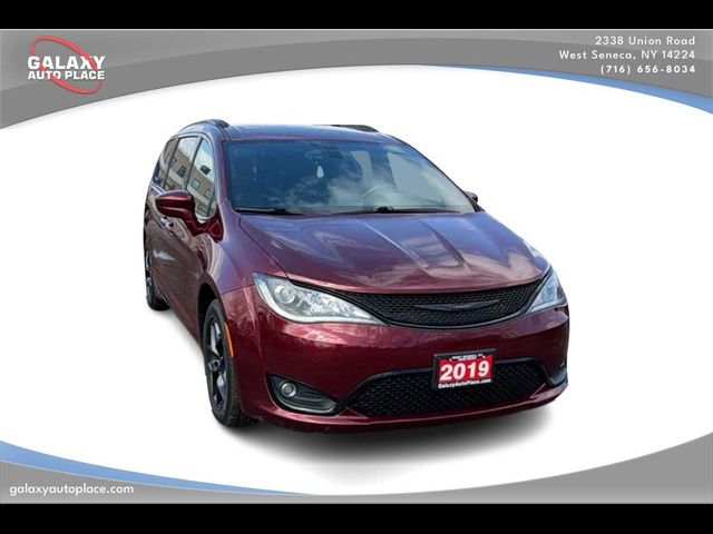 2019 Chrysler Pacifica Touring-L