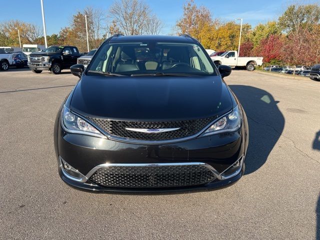 2019 Chrysler Pacifica Touring-L