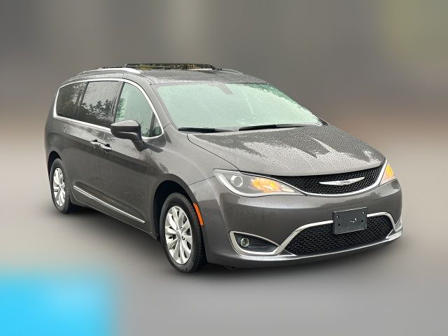 2019 Chrysler Pacifica Touring-L