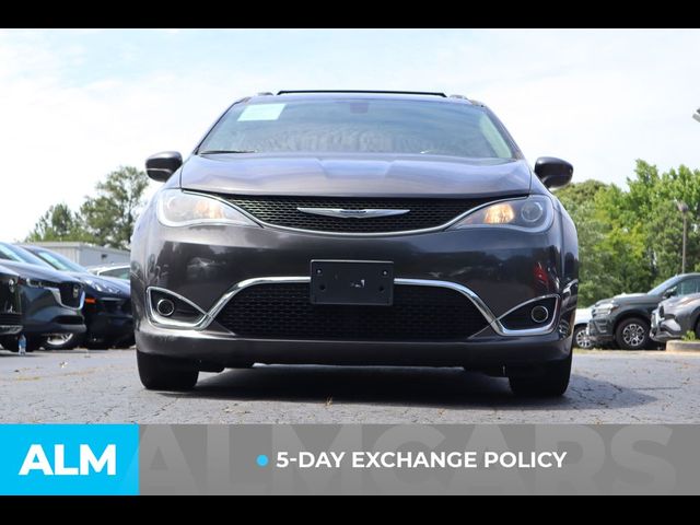 2019 Chrysler Pacifica Touring-L