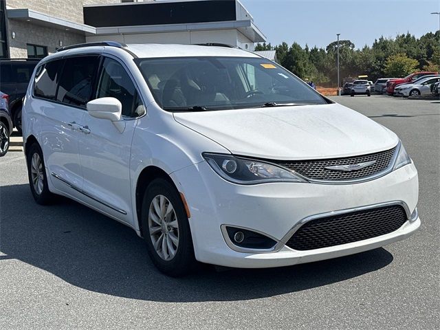 2019 Chrysler Pacifica Touring-L