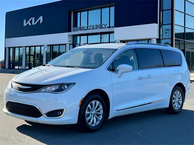 2019 Chrysler Pacifica Touring-L