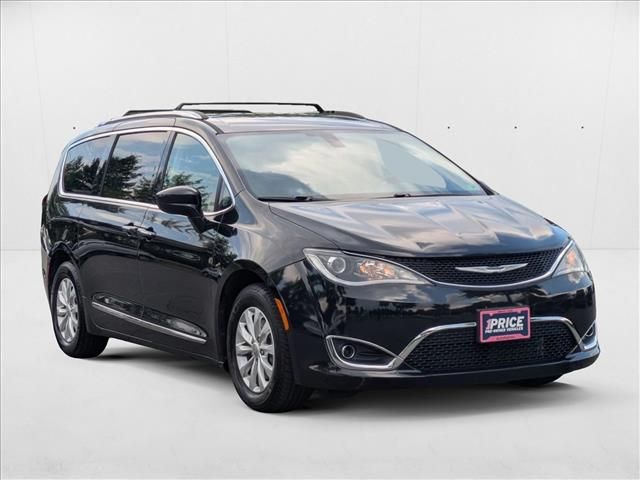 2019 Chrysler Pacifica Touring-L