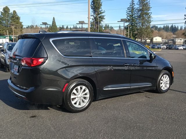 2019 Chrysler Pacifica Touring-L