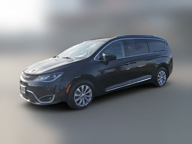 2019 Chrysler Pacifica Touring-L