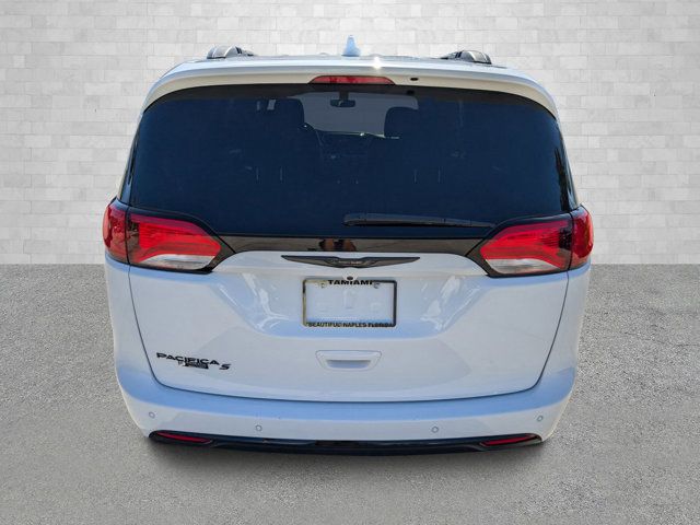 2019 Chrysler Pacifica Touring-L