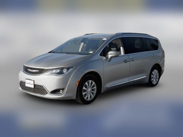 2019 Chrysler Pacifica Touring-L