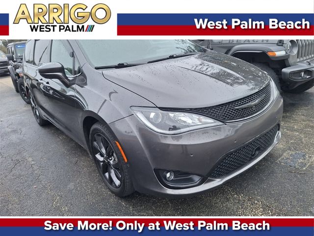 2019 Chrysler Pacifica Touring-L