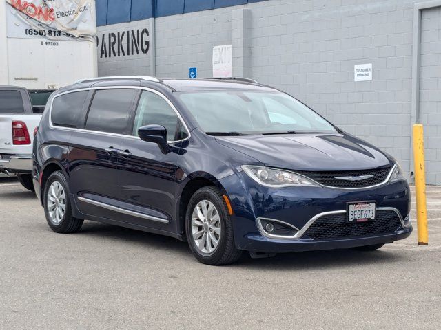 2019 Chrysler Pacifica Touring-L