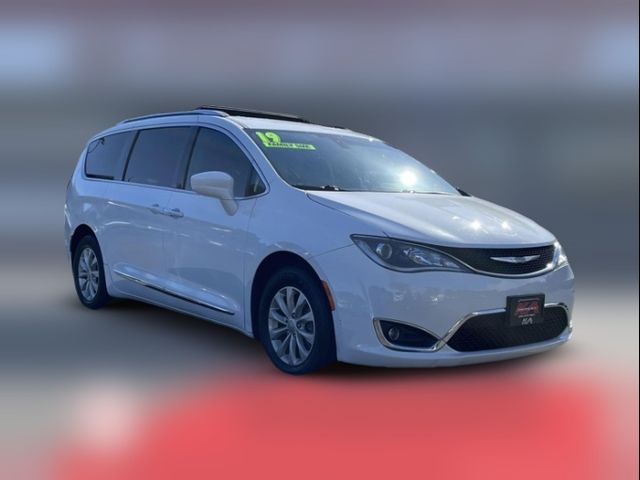 2019 Chrysler Pacifica Touring-L