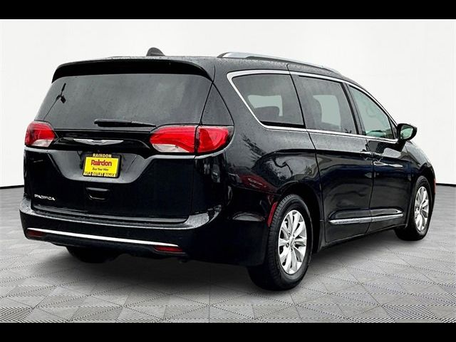 2019 Chrysler Pacifica Touring-L